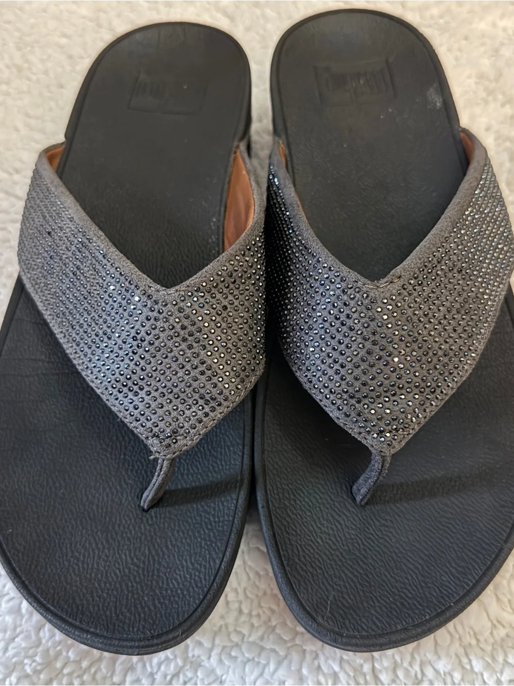 FitFlop Ritzy Rhinestone Flip Flop Sandal Wedge Gray Size 8